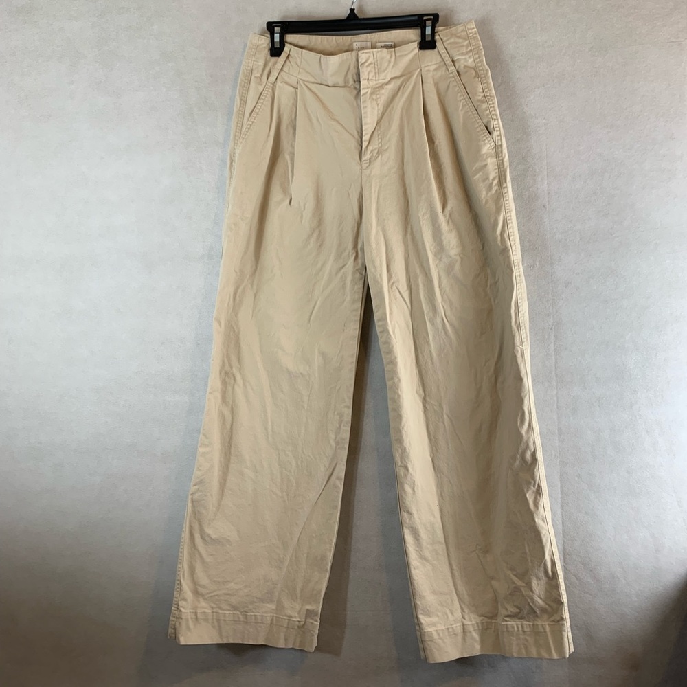 A new day stretch wide leg beige dress pants size 10 wide leg gently used